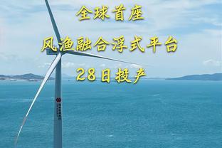 77面对绿军球员数据：朱哥8中5 怀特11中9 布朗10中4 霍福德10中3