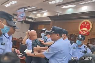 法兰克福主教练谈范德贝克：懂球的都知道他有多出色